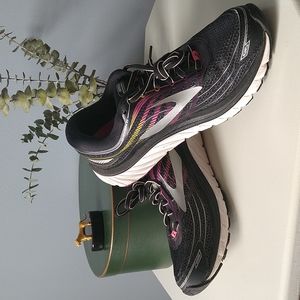Brooks Glycerin 15 Running Black and Purple Shoes, Women Size 8 Medium